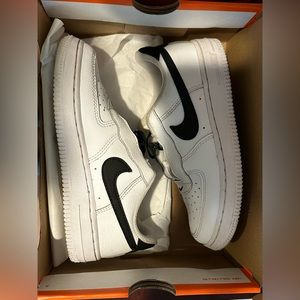 Boys NIKE leather sneakers size 13.5